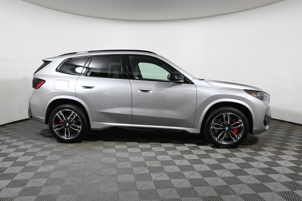 Thumbnail: 2027 BMW X1 - 8