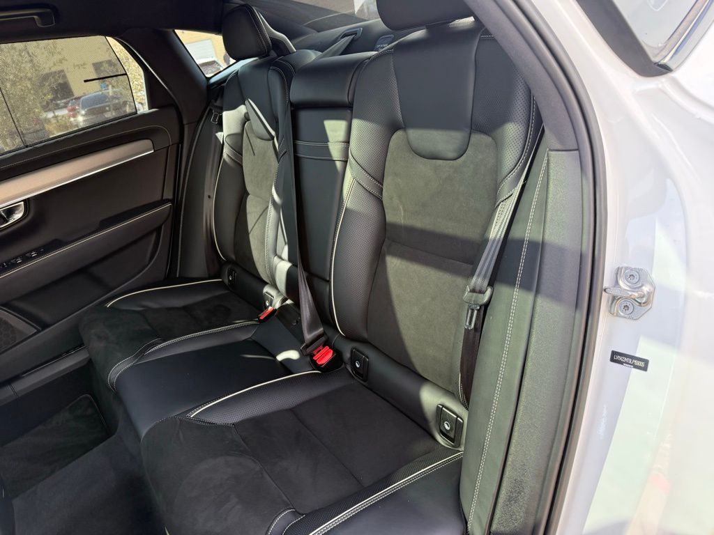 Thumbnail: 2020 Volvo S90 - 22