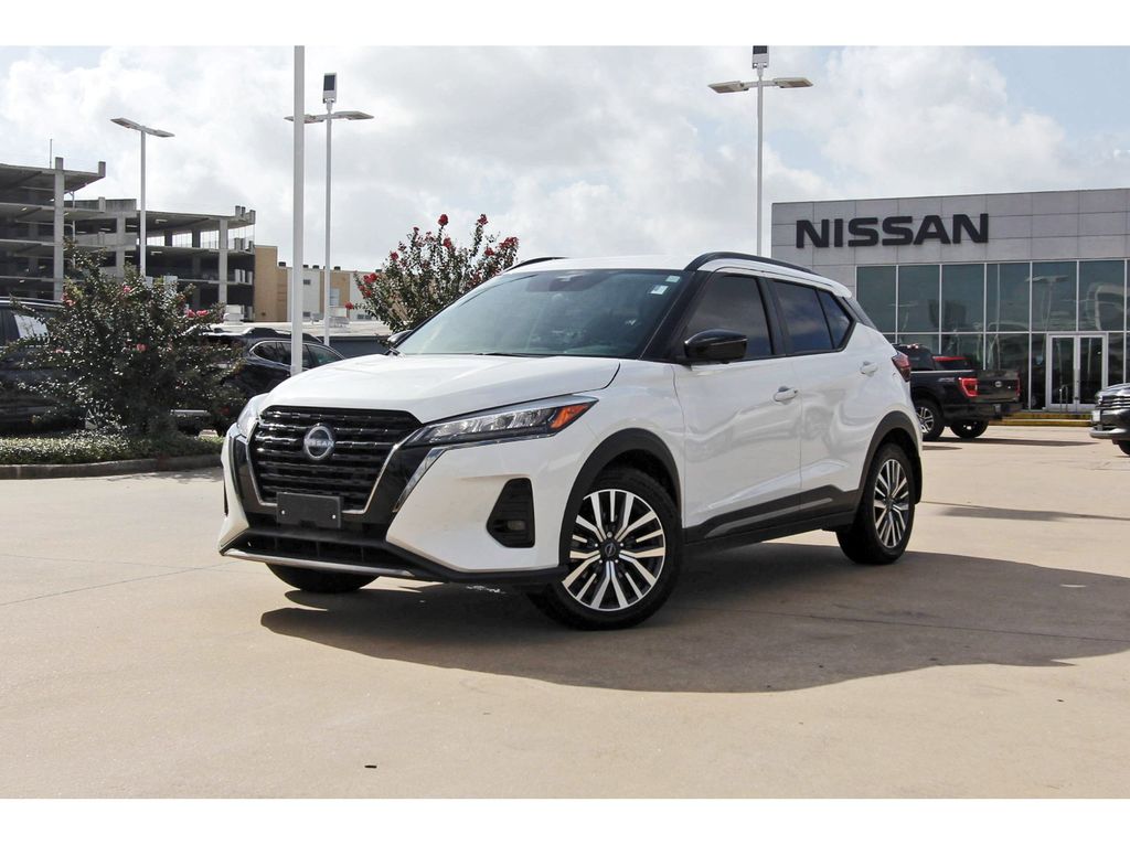 2023 Nissan Kicks SR White at Central Houston Nissan