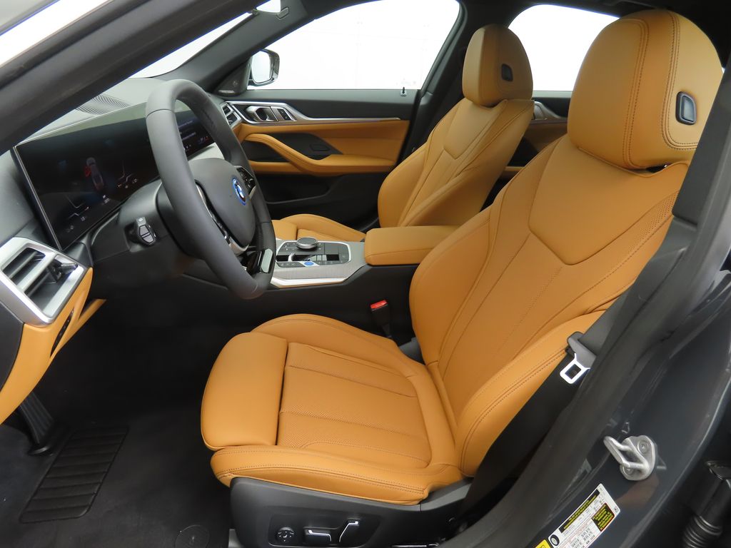 Thumbnail: 2026 BMW i4 - 19