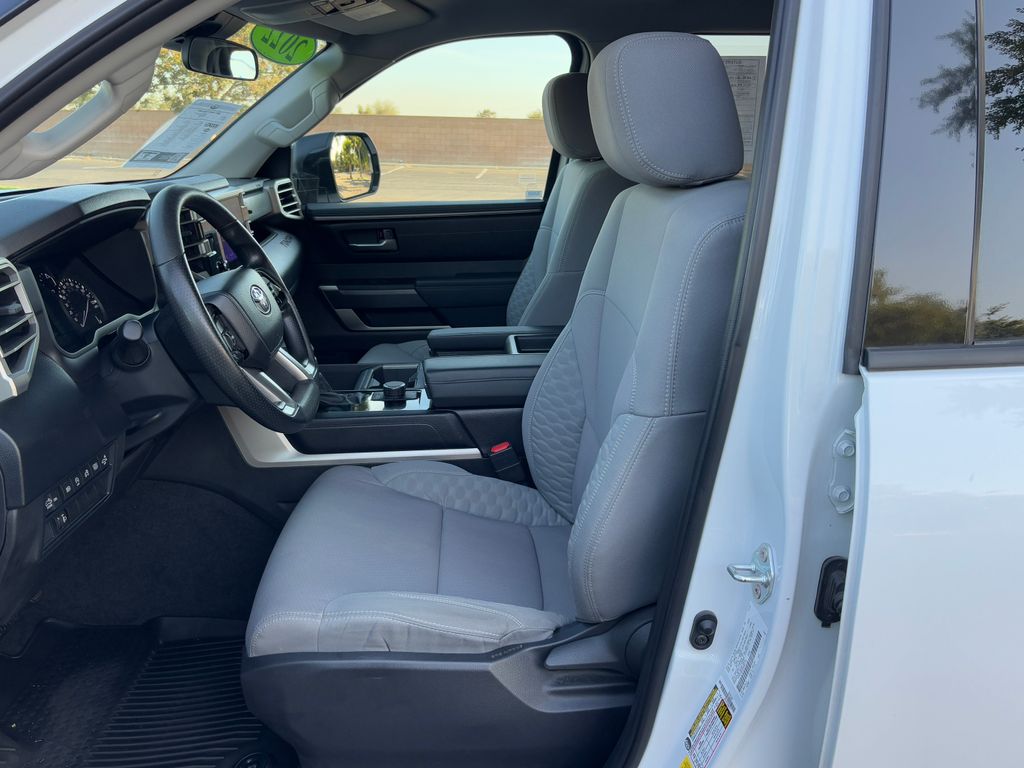 Thumbnail: 2022 Toyota Tundra - 24