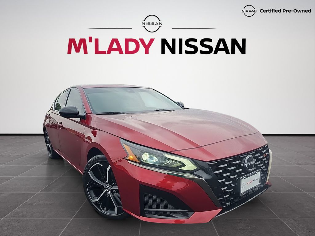 Red (Scarlet) 2024 Nissan Altima Sedan Front-Wheel Drive Continuously Variable Transmission
