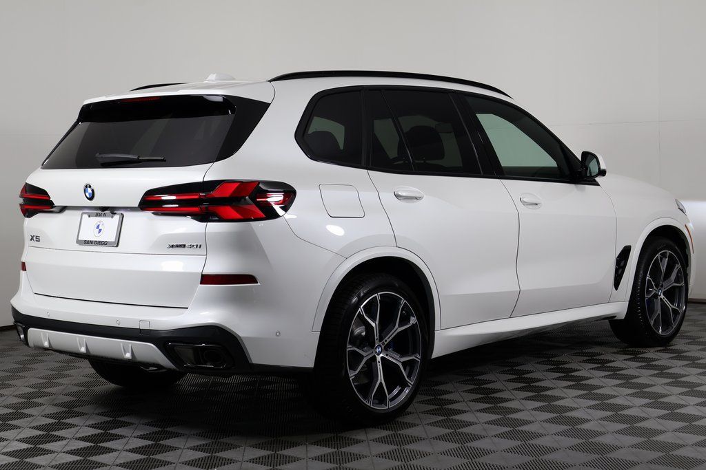 Thumbnail: 2026 BMW X5 - 2