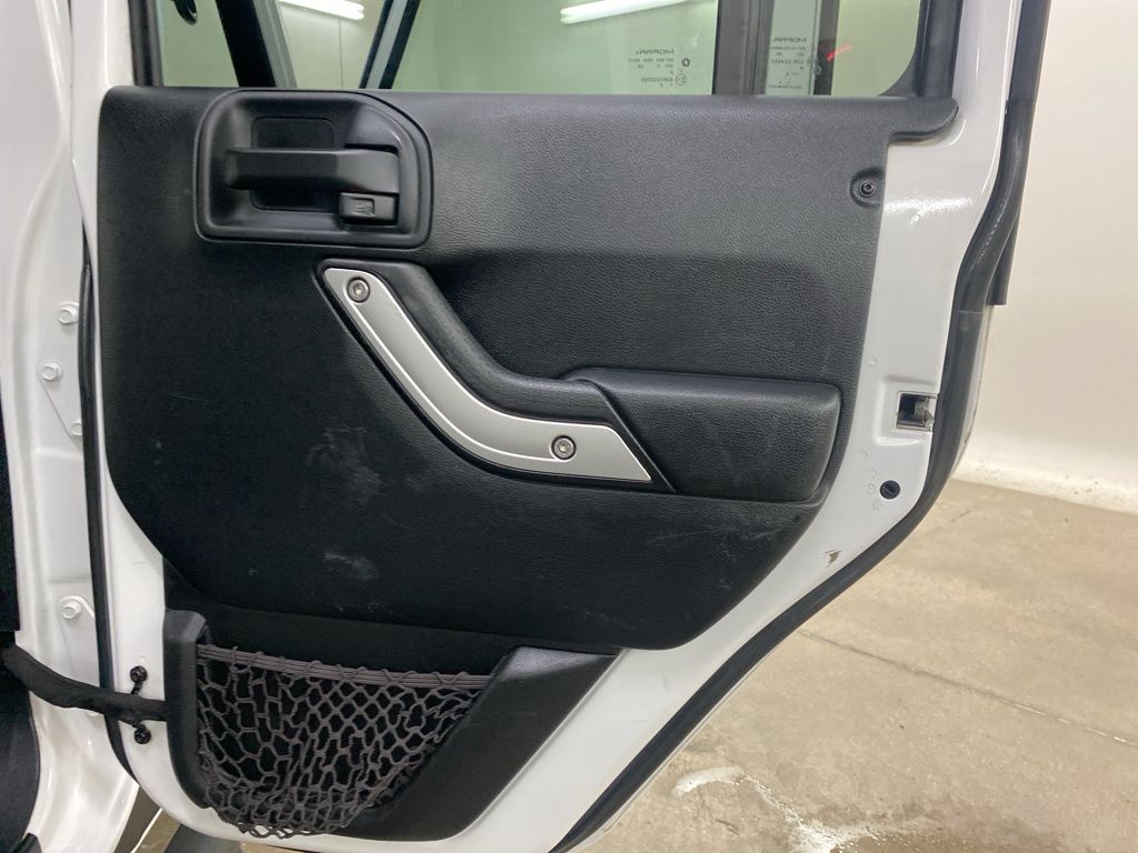 2016 Jeep Wrangler Unlimited Rubicon photo