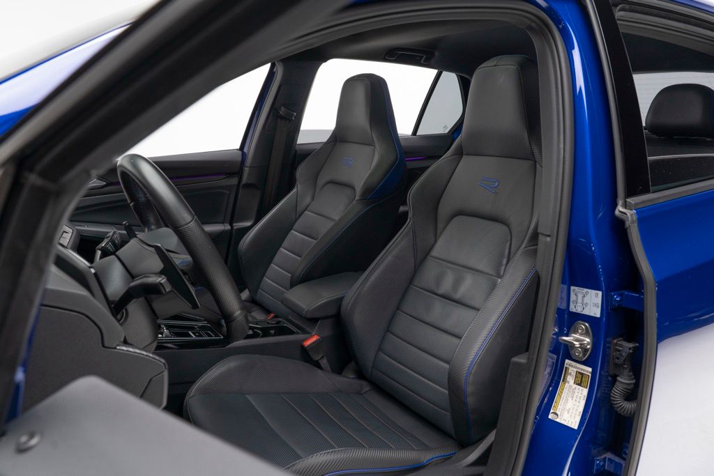 2024 Volkswagen Golf R - Thumbnail 3