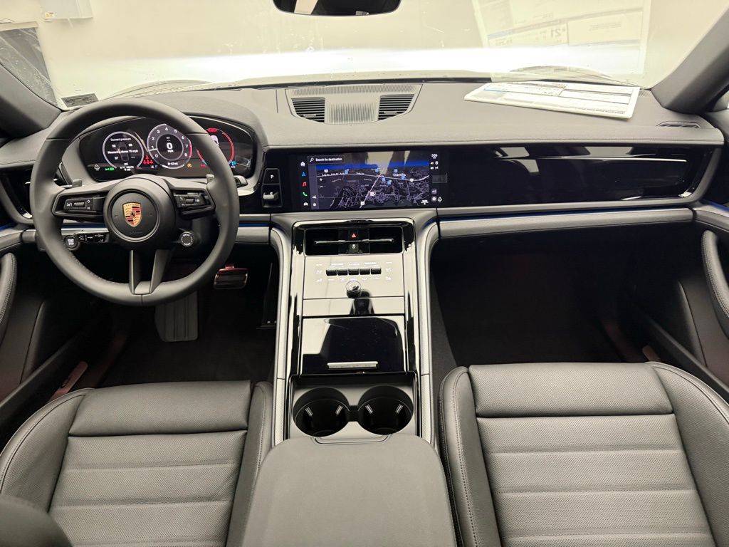 Thumbnail: 2026 Porsche Panamera - 26