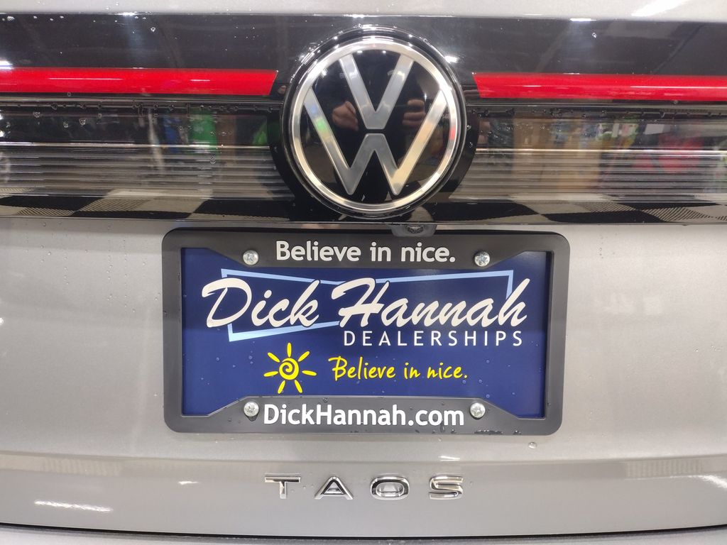 2025 Volkswagen Taos 1.5T SE