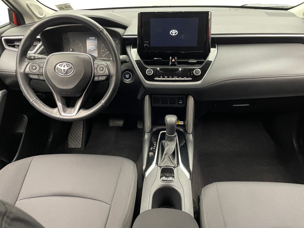 Thumbnail: 2023 Toyota Corolla Cross - 18