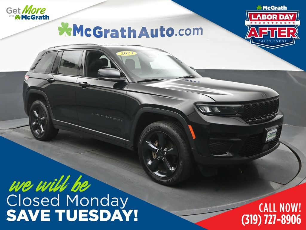 2023 Jeep Grand Cherokee Negro (Diamond Black Crystal Pearlcoat) SUV/Crossover Todo terreno 8 velocidades Automática