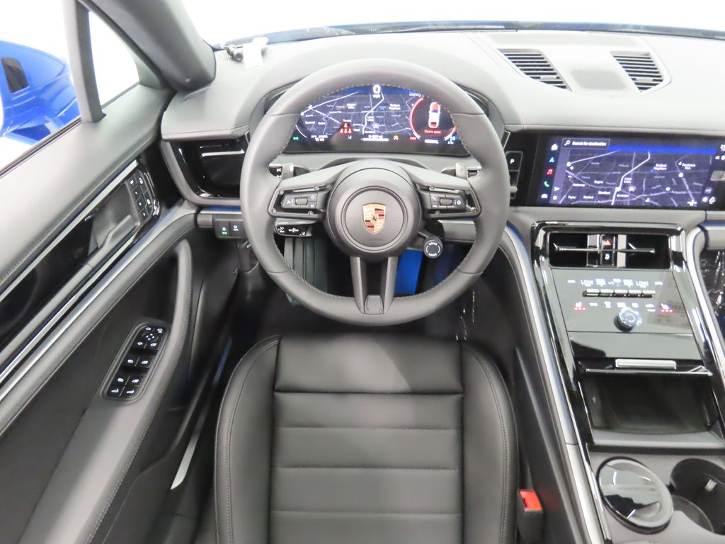 Thumbnail: 2025 Porsche Panamera - 16