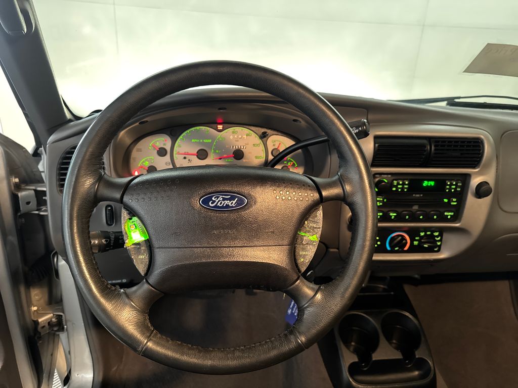 Used 2003  Ford XLT image 7