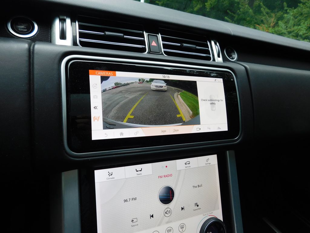 Thumbnail: 2020 Land Rover Range Rover - 11