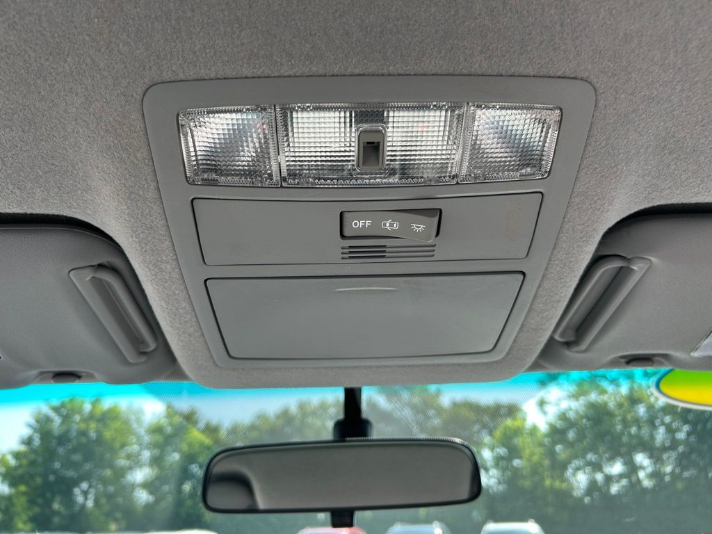 Thumbnail: 2012 Toyota Highlander - 13