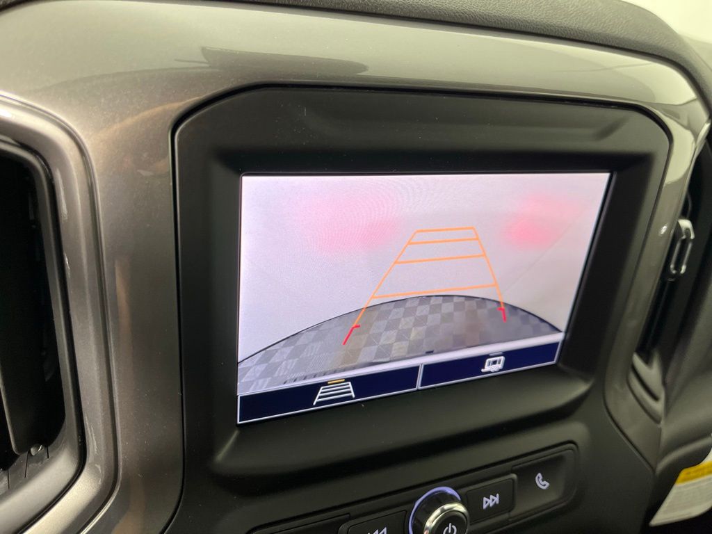 Thumbnail: 2026 Chevrolet Silverado 1500 - 27