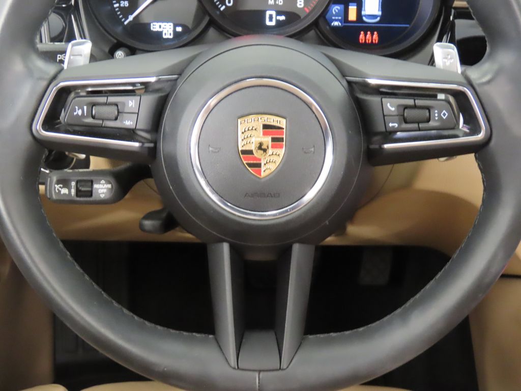 Thumbnail: 2025 Porsche Macan - 18
