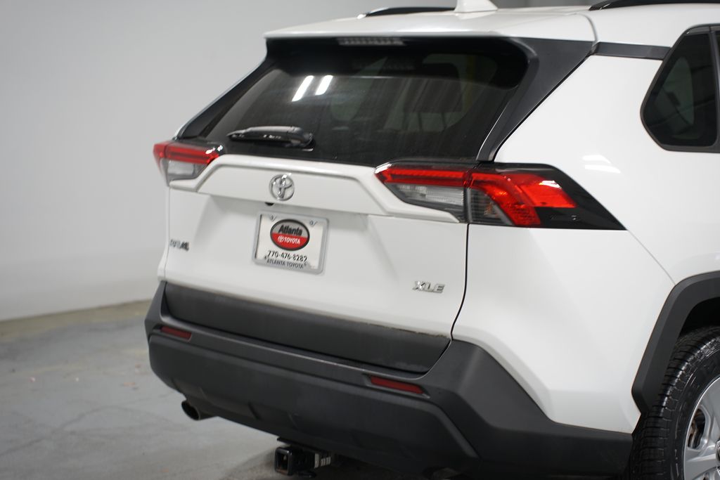2020 Toyota RAV4 XLE 9