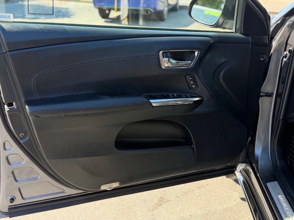 Used 2016 Toyota Avalon Sedan