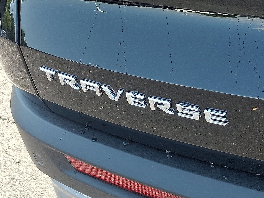 Thumbnail: 2027 Chevrolet Traverse - 5