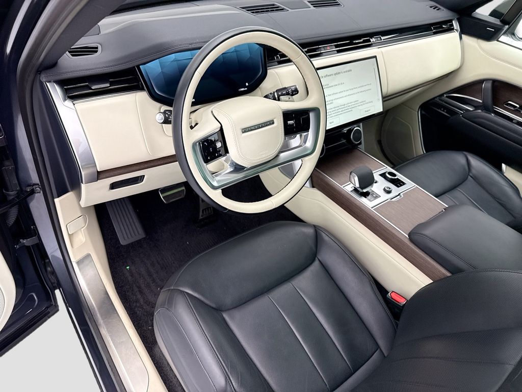 Thumbnail: 2023 Land Rover Range Rover - 9