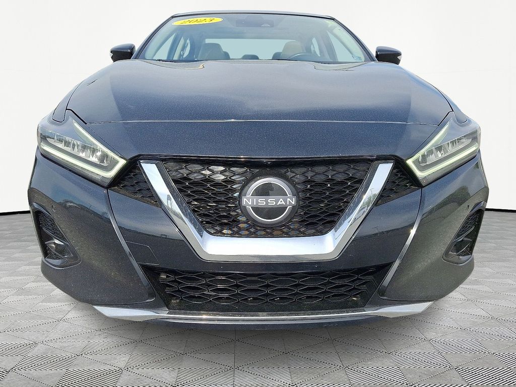 2023 Nissan Maxima — photo 2