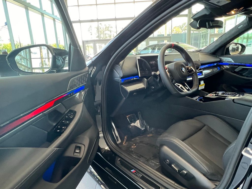 Thumbnail: 2026 BMW M5 - 22