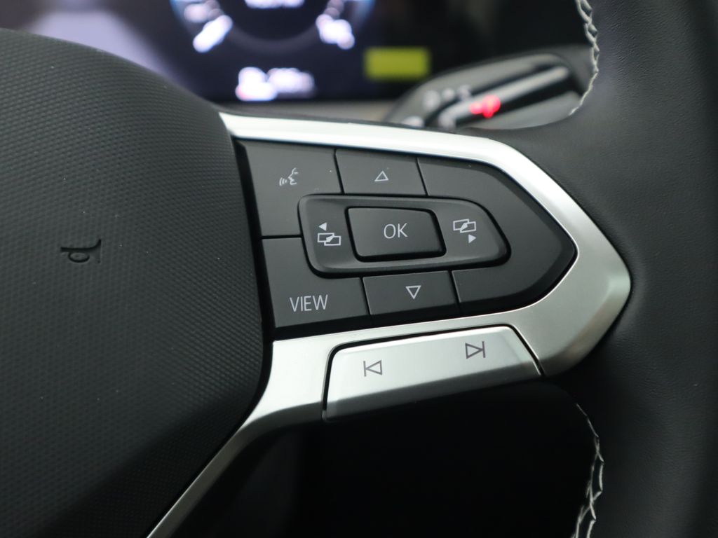 Thumbnail: 2026 Volkswagen Tiguan - 12