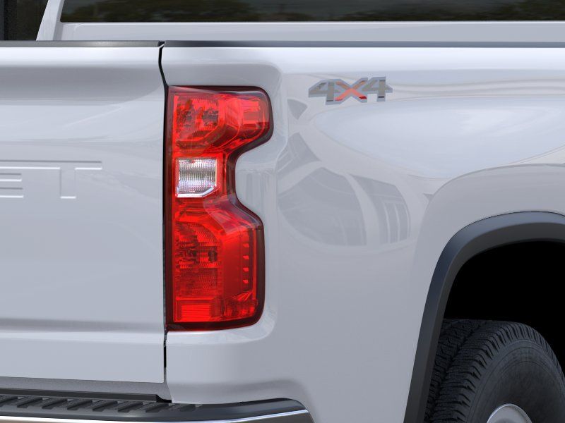 New 2026 Summit White Chevrolet Work Truck image 10