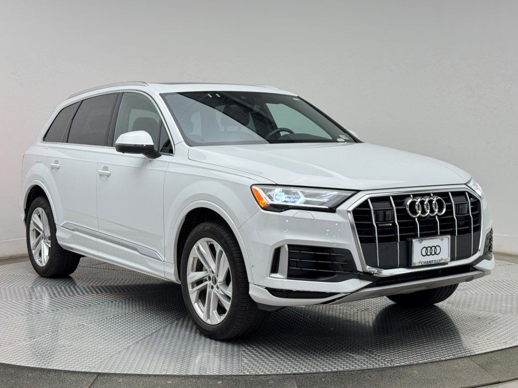 2023 Audi Q7 Premium 2