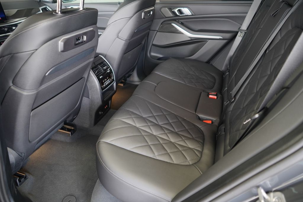 Thumbnail: 2026 BMW X5 - 19