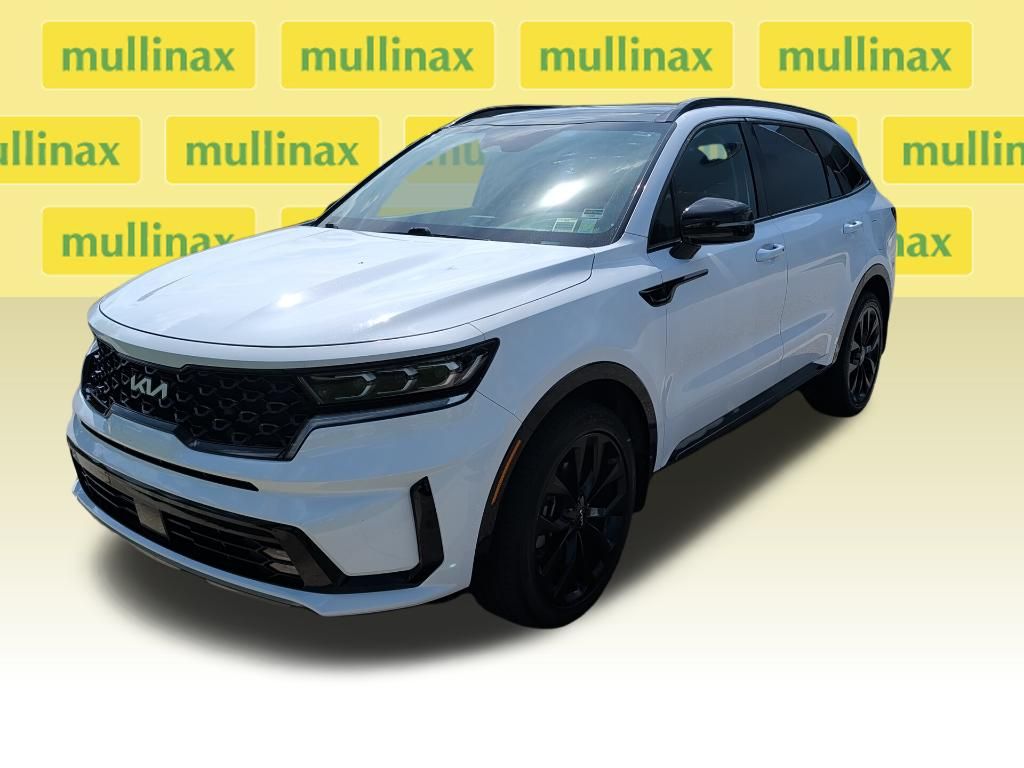 Used 2022 White Kia SX image 2