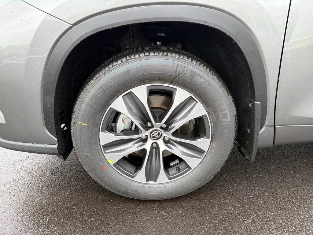 New 2026 Toyota Highlander SUV
