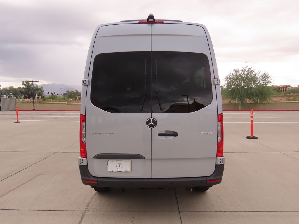 Thumbnail: 2025 Mercedes-Benz Sprinter - 6