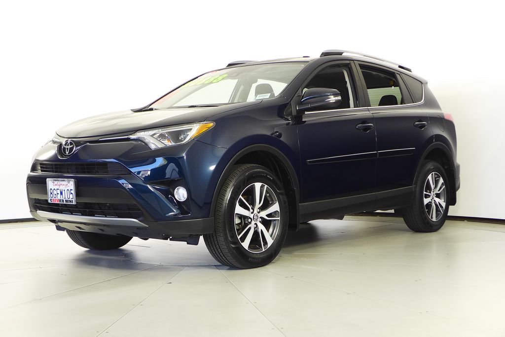 Thumbnail: 2018 Toyota RAV4 - 2