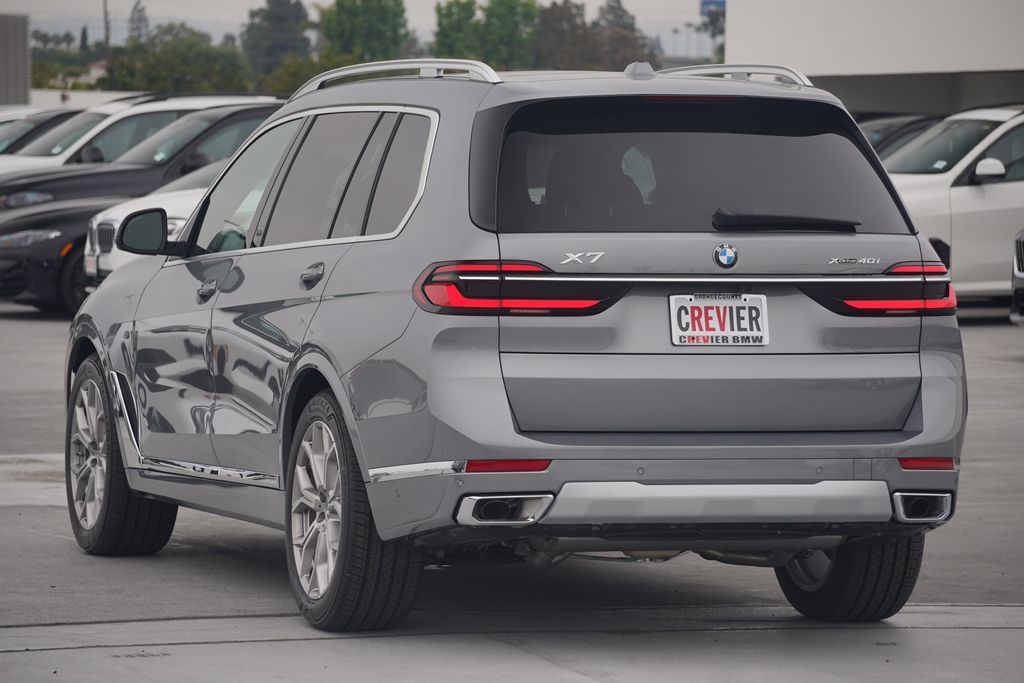 2025 BMW X7 xDrive40i 7