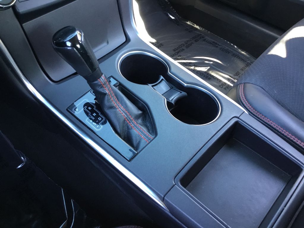 Thumbnail: 2016 Toyota Camry - 23