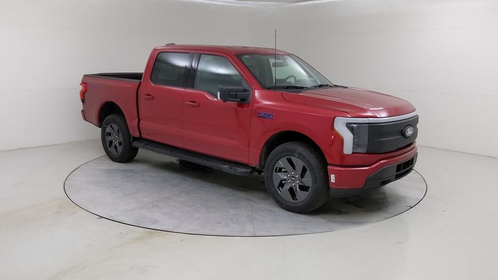 2025 Ford F-150 Lightning Flash - Photo 61