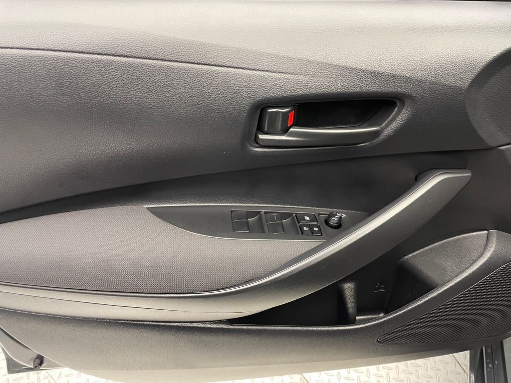 2023 Toyota Corolla LE 9