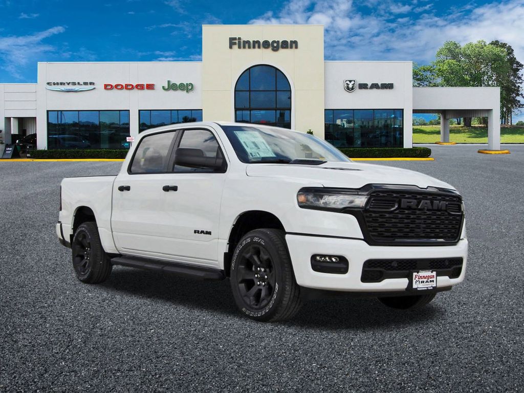 2026 RAM 1500 Express Crew Cab 4WD