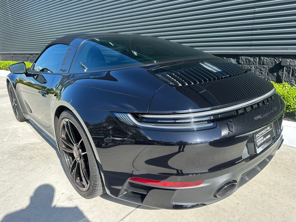 Thumbnail: 2024 Porsche 911 - 3