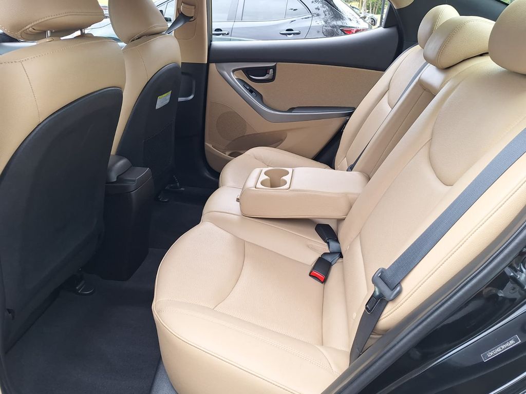 Thumbnail: 2013 Hyundai Elantra - 12