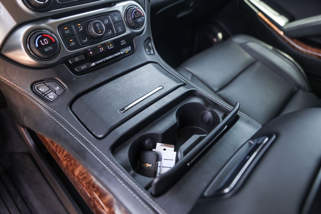 Used 2019 Gray Chevrolet Premier image 22