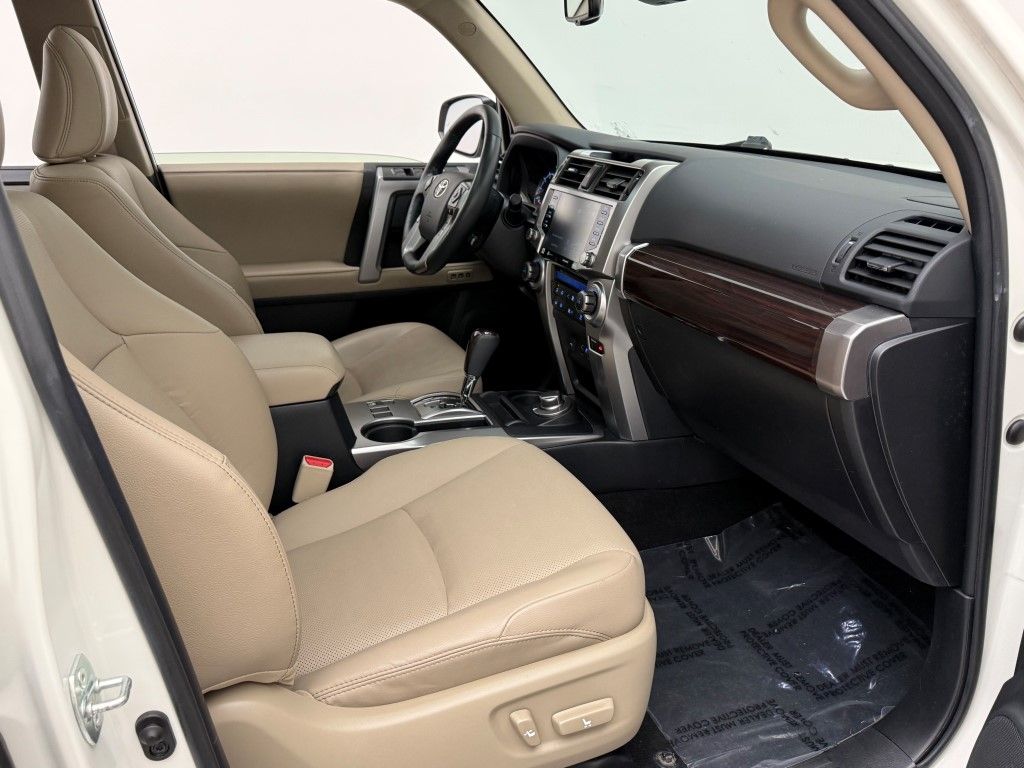 Thumbnail: 2023 Toyota 4Runner - 15