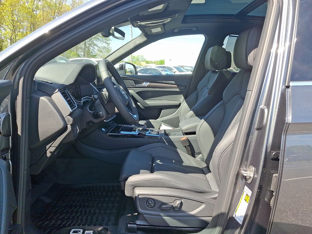 2025 Audi Q5 e Premium Plus 6