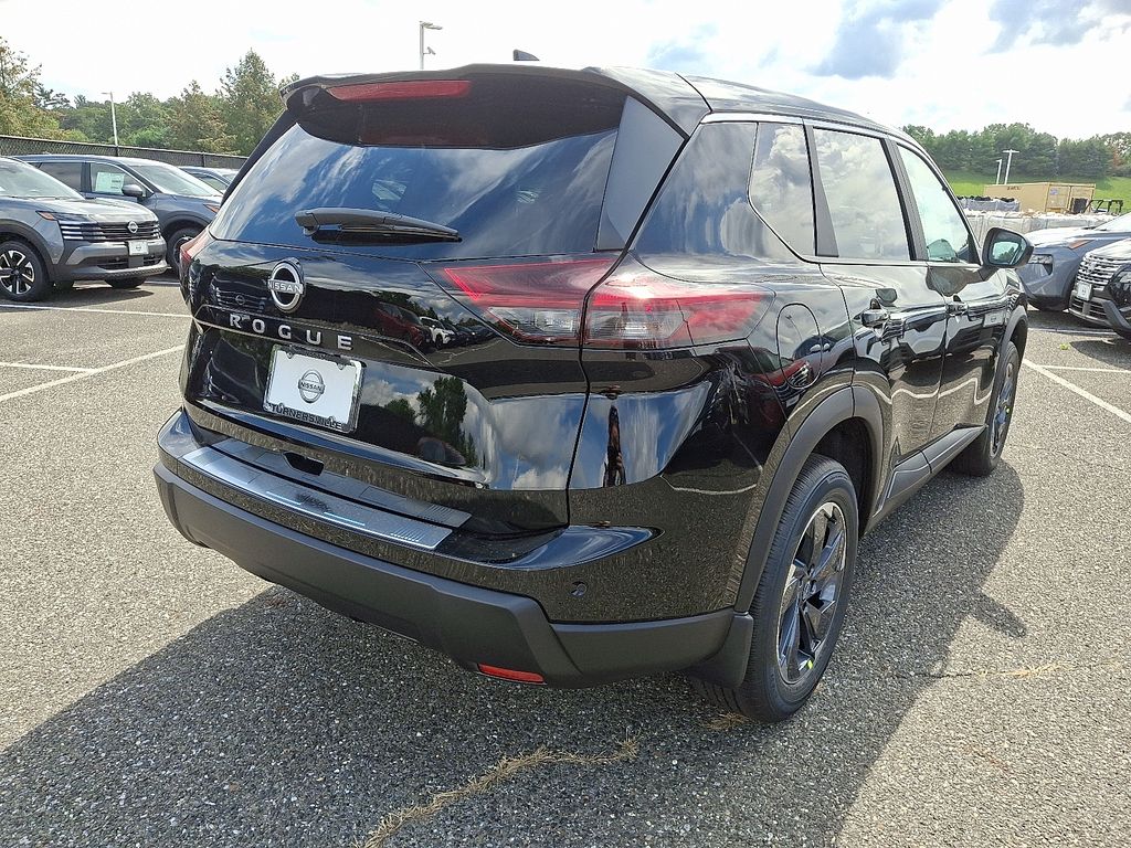 Thumbnail: 2026 Nissan Rogue - 4