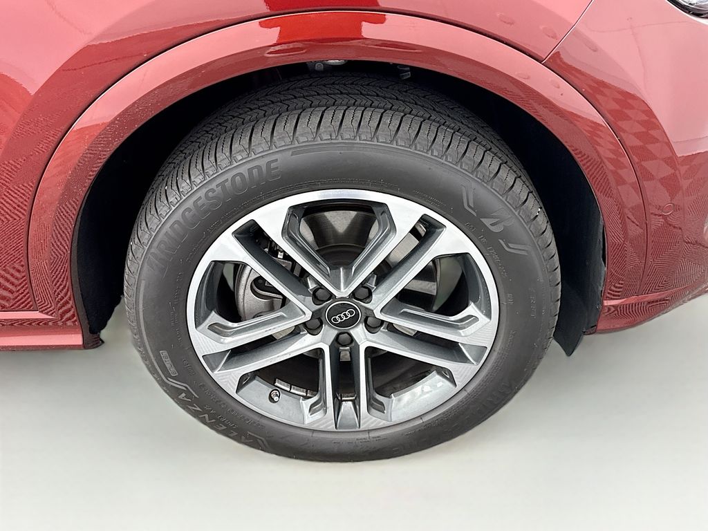 Thumbnail: 2025 Audi Q5 - 31