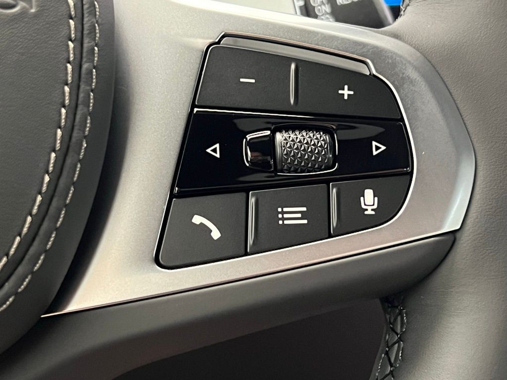 Thumbnail: 2026 BMW X7 - 19