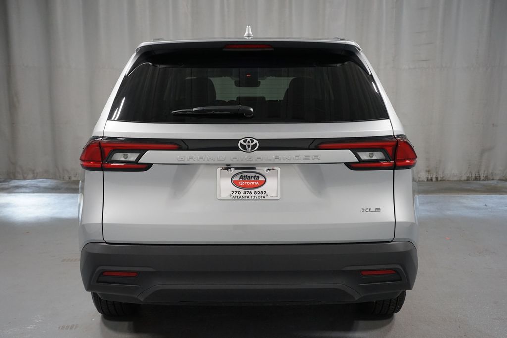 Thumbnail: 2026 Toyota Grand Highlander - 7