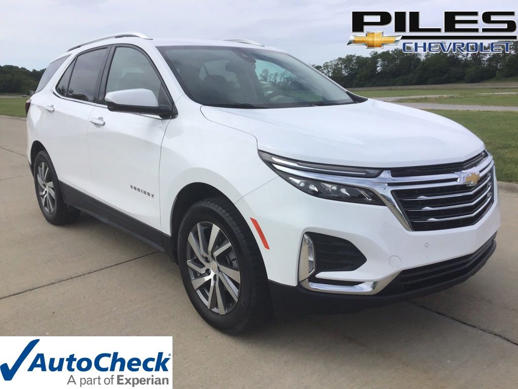 Summit White 2023 Chevrolet Equinox SUV / Crossover Four-Wheel Drive 6-Speed Automatic Overdrive