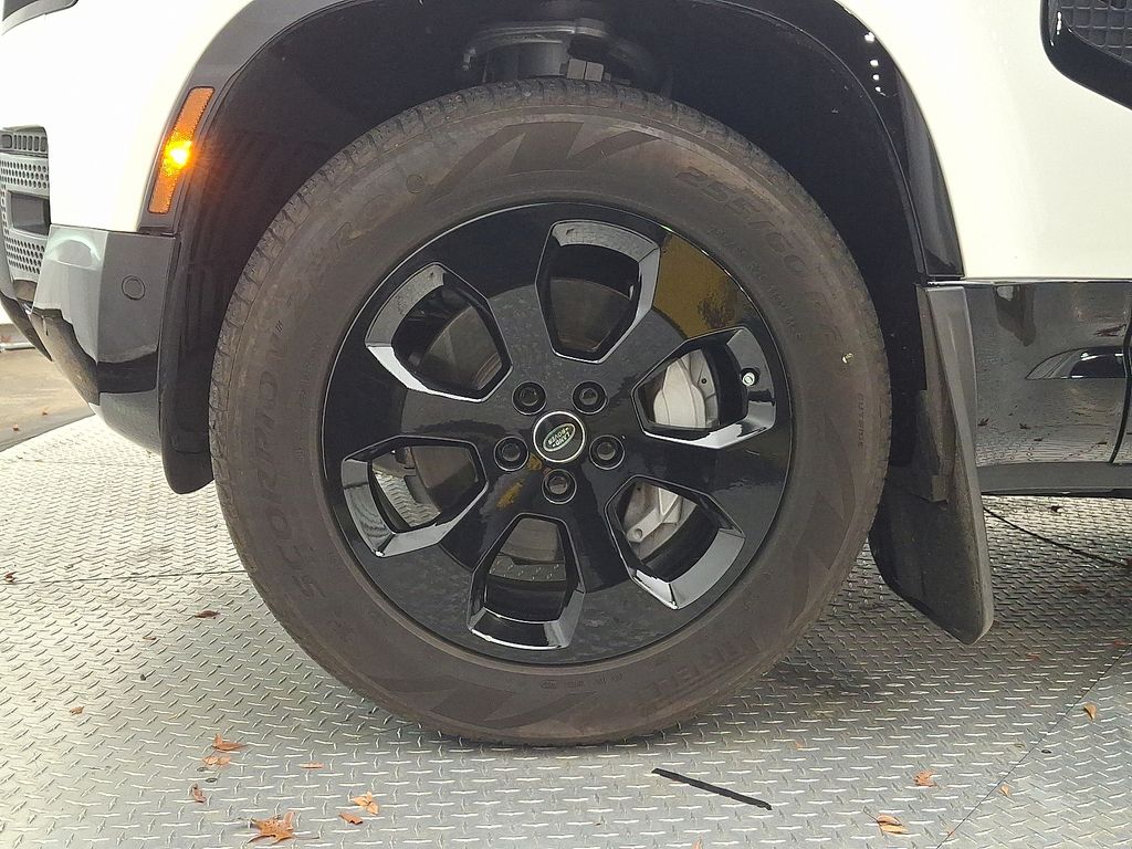 Thumbnail: 2023 Land Rover Defender - 8