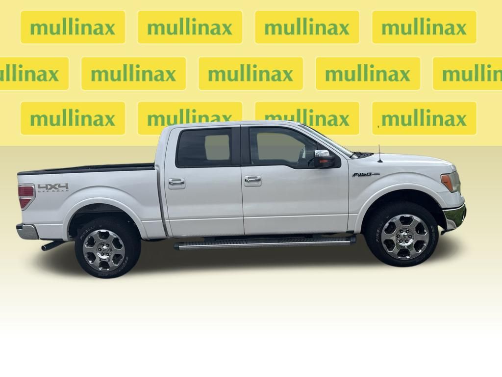 Used 2011 White Ford Lariat image 2